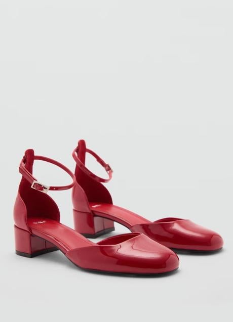 Imagen - Zapatos rojos con pulsera de Mango (39,99 euros)