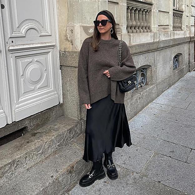 Esta falda larga de Massimo Dutti va a salvar mis looks más elegantes de este otoño