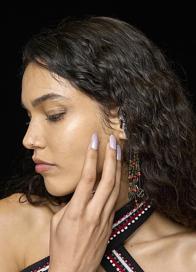 Imagen - Una manicura en tonos lavanda. Foto: Launchmetrics spotlight.