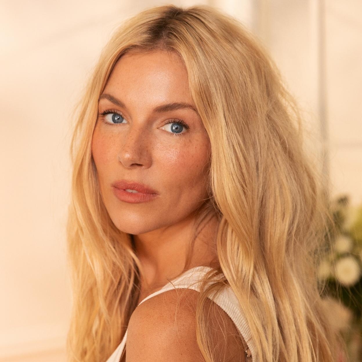 Estas son las mejores bases de maquillaje en barra.