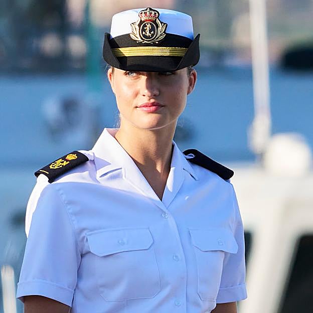 Lo que no se vio de Leonor en la Escuela Naval de Marín: prohibidos los fans, literas compartidas y cambio de uniforme