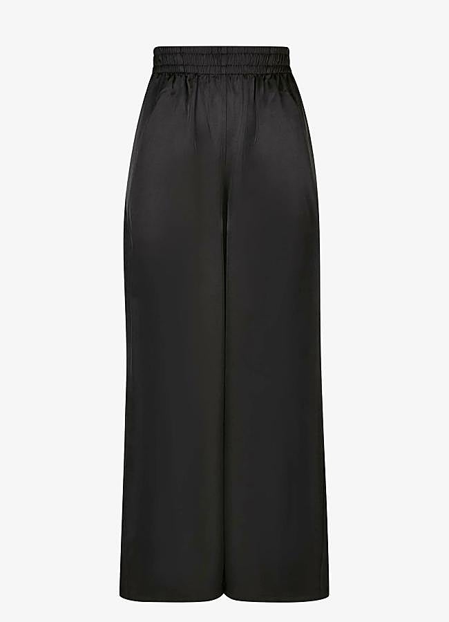 Imagen - Pantalones negros con goma de Urban Classics, 39,99 euros.