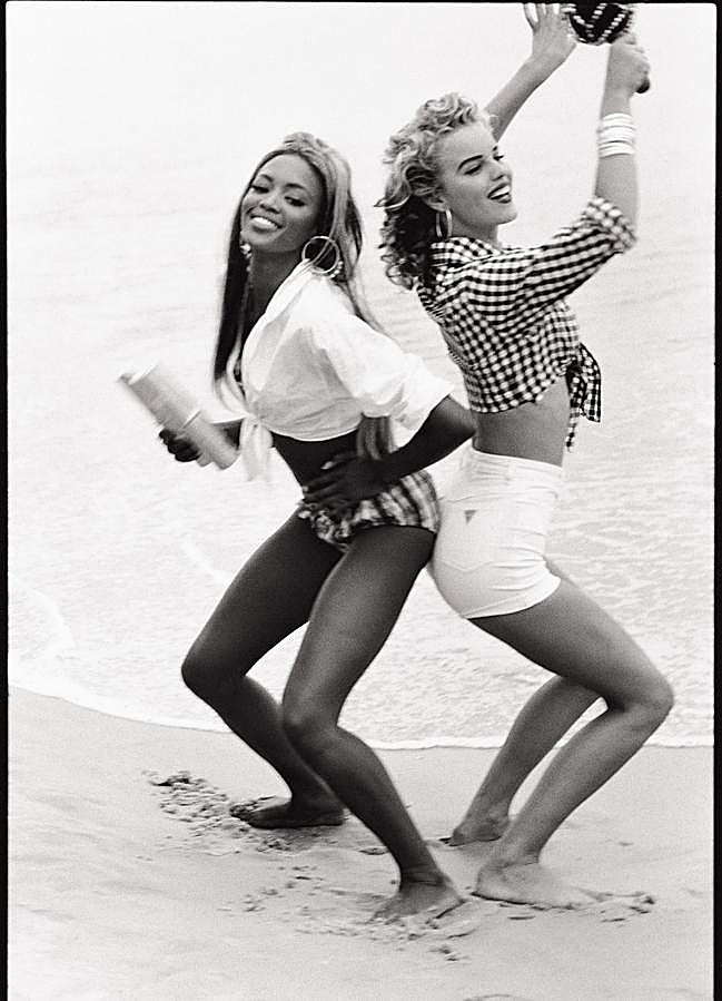 Imagen - Naomi Campbell y Eva Herzigova en una campaña para Guess.