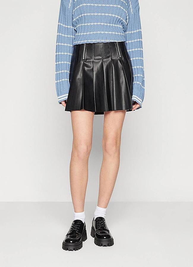 Imagen - Falda de tablas en tejido efecto piel color negro