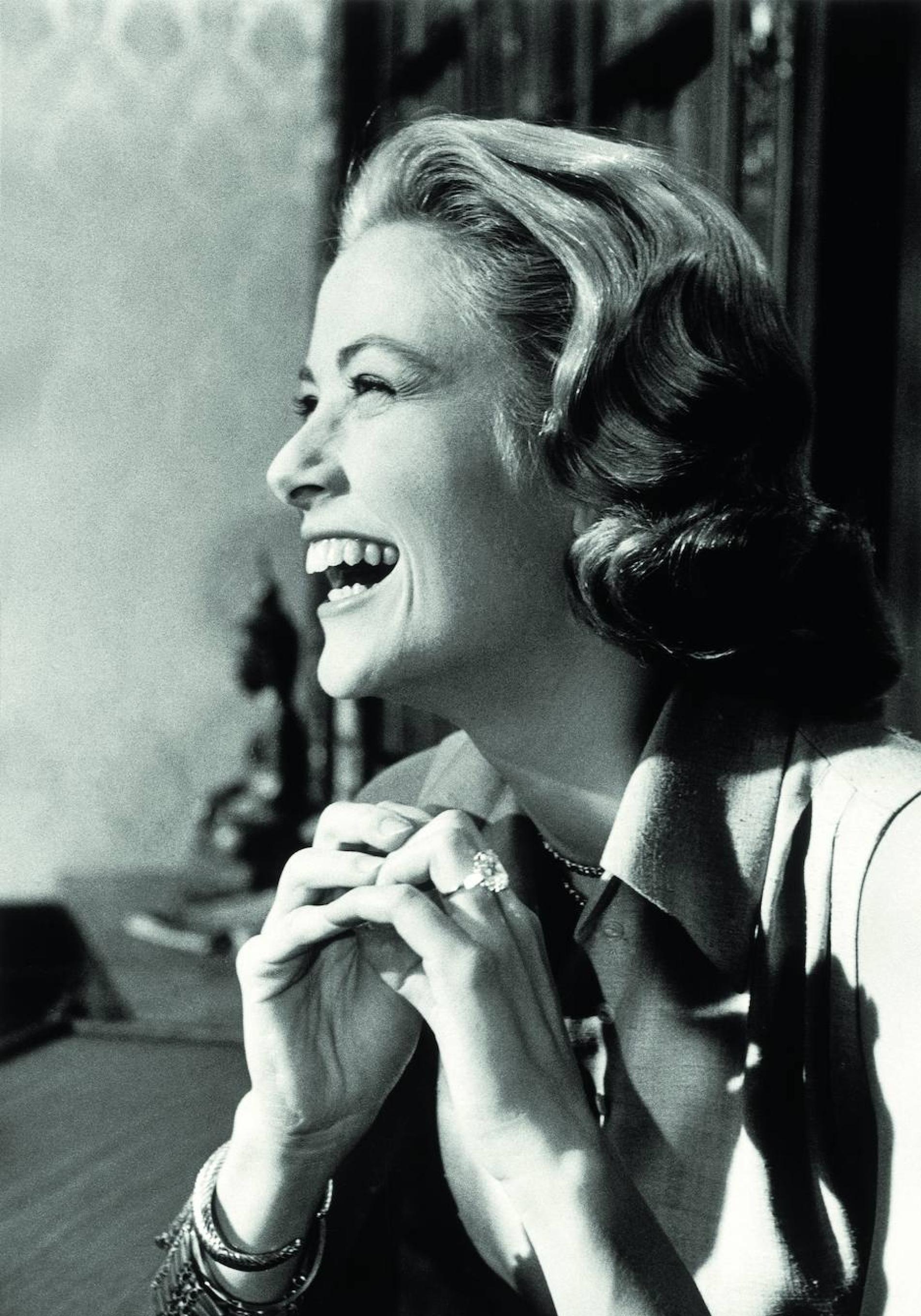 Grace Kelly con joyas de Cartier.