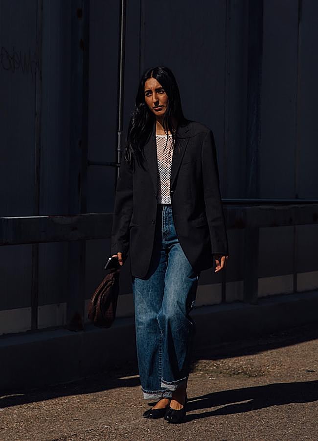 Imagen - Look con blazer otoño 2024 (SPOTLIGHT LAUNCHMETRICS)