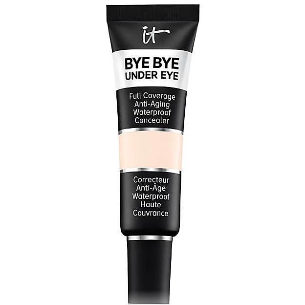 Corrector para ojeras Bye Bye de IT Cosmetics.