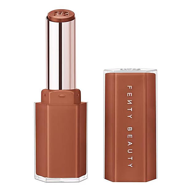 Gloss Bomb Stix de Fenty en tono 07. Precio: 23,99 euros