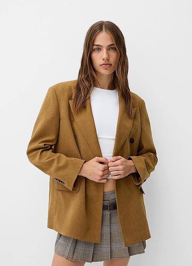 Imagen - Americana de ante oversize con hombreras