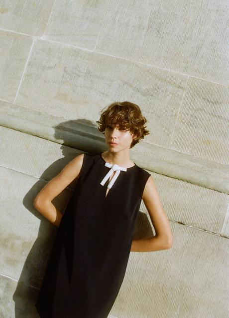 Imagen - Vestido negro de H&M (49,99 euros)