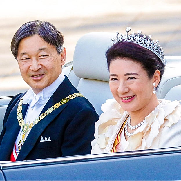 El emperador Naruhito de Japón con su mujer Masako. 