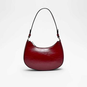 Imagen secundaria 1 - Bolso bucket efecto piel (22,99€)/ Bolso hombro luna (15,99€)/ Bolso bandolera hebilla (17,99€)