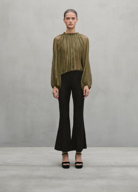 Imagen - Camisa plisada de Massimo Dutti (129 euros)