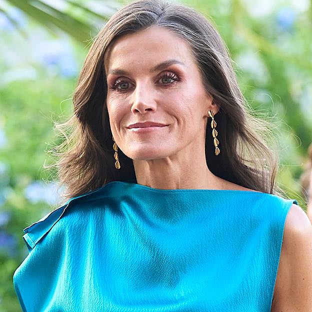 Los looks que más ha repetido la reina Letizia: de su capazo favorito al vestido de Sandro más favorecedor 
