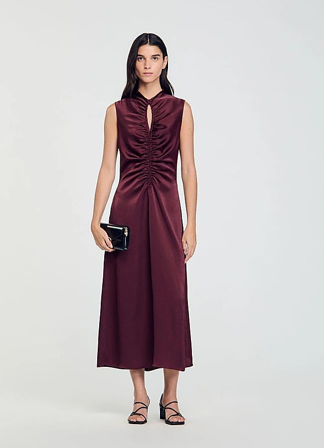 Imagen - Vestido midi con fruncido de Sandro.