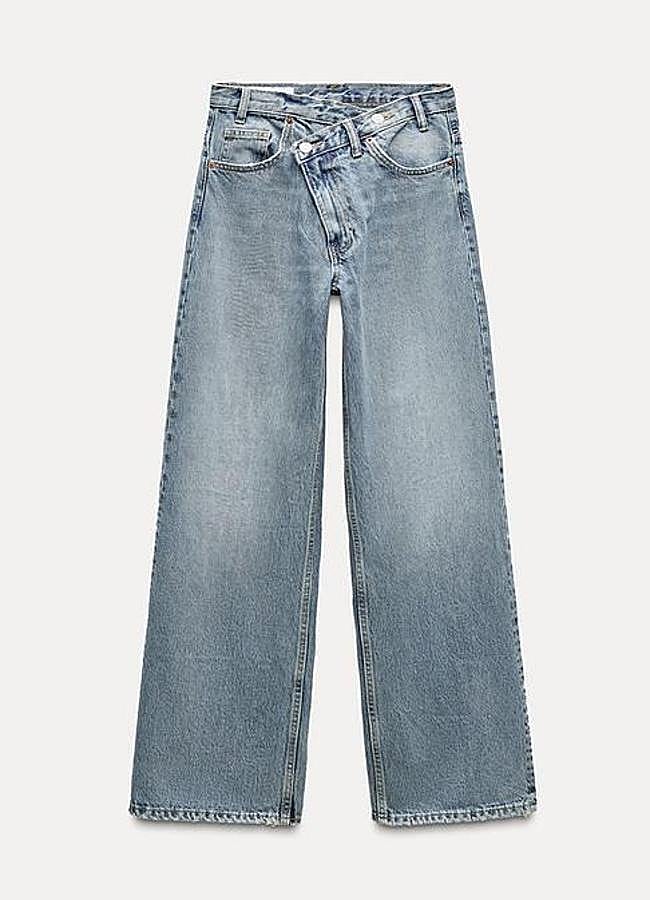 Imagen - Así son los pantalones de cintura en V de Zara.