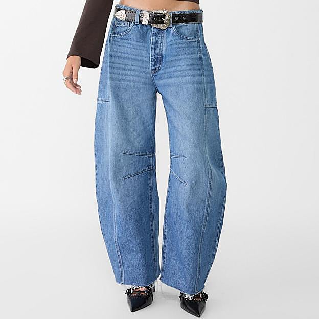 Barrel jeans de Stradivarius (Jeans Balloon, 29,99€)