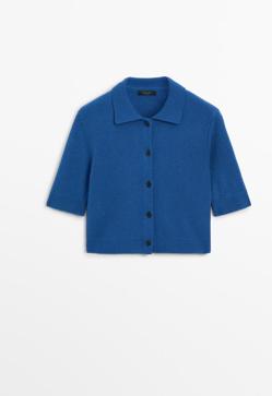 Imagen secundaria 2 - Vestido tafeta flecos de Simorra (268€)/ Bolso bandolera multiasa flores de Desigual (69,95€)/ Cardigan punto manga corta conjunto de Massimo Dutti (59,95€)