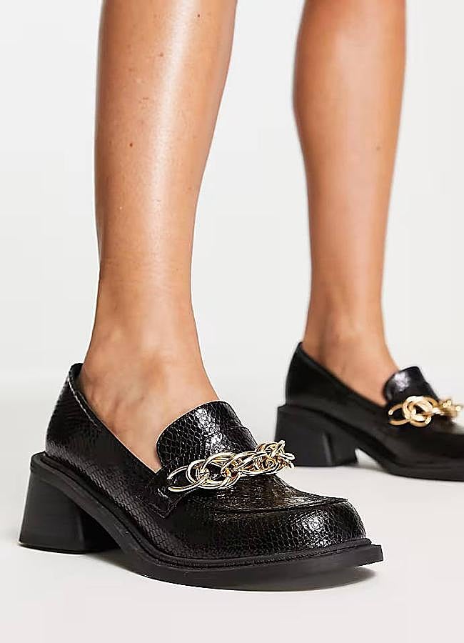 Imagen - Mocasines de tacón efecto piel grabado