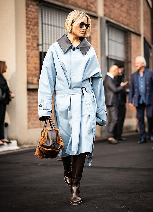 Imagen - Mujer con gabardina celeste/LAUNCHMETRICS SPOTLIGHT