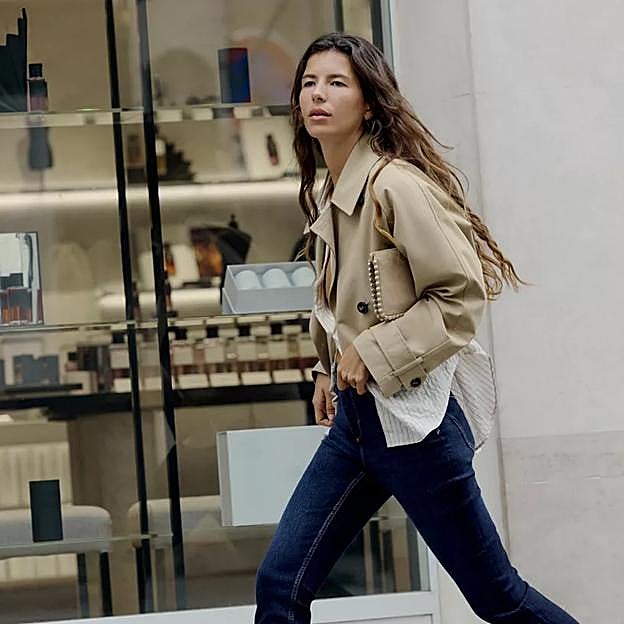 Zara vuelve a rescatar los deseados vaqueros pitillo de los 2000