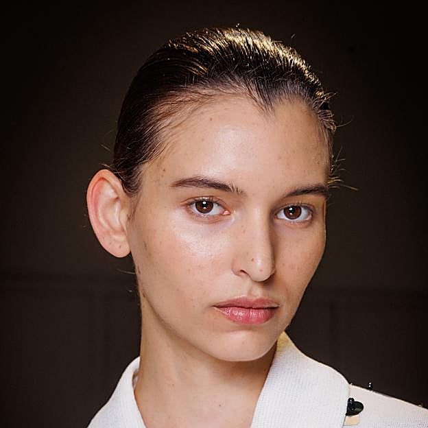 Máscara de pestaña marrón: así es la alternativa al rímel de color negro al que te volverás adicta