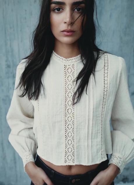 Imagen - Camisa blanca de Zara (29,99 euros)