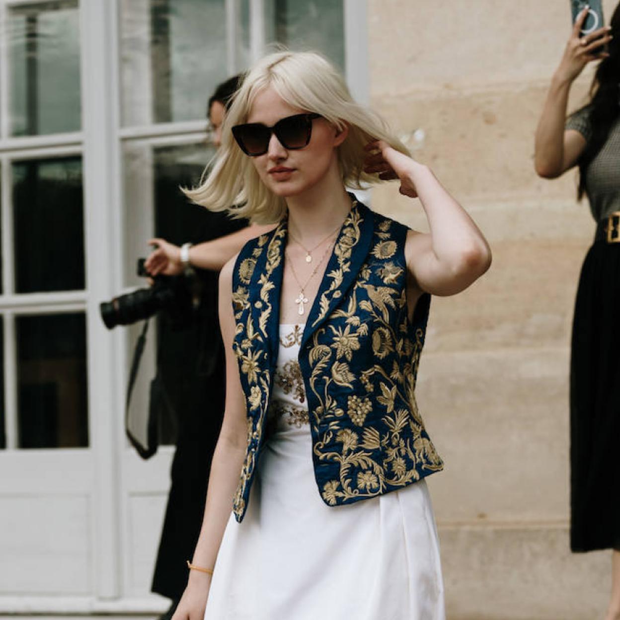 Influencer con flippy bob