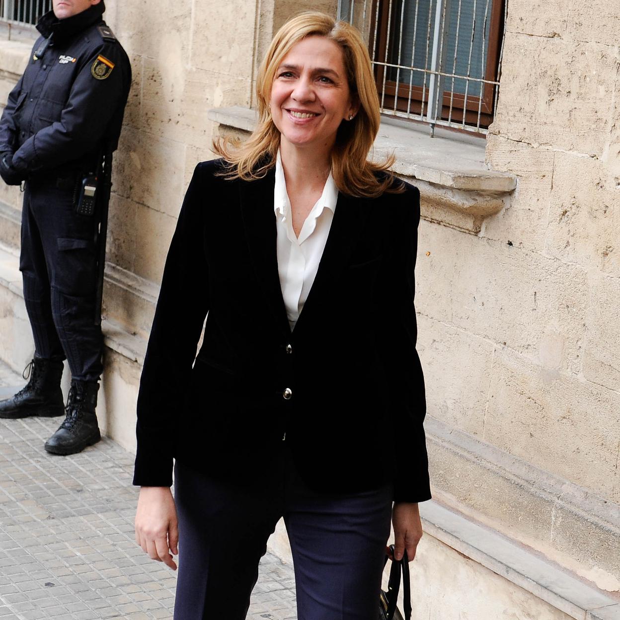 La infanta Cristina continúa en contacto con la familia Urdangarin, pero no ha vuelto a dejarse ver con Iñaki. 