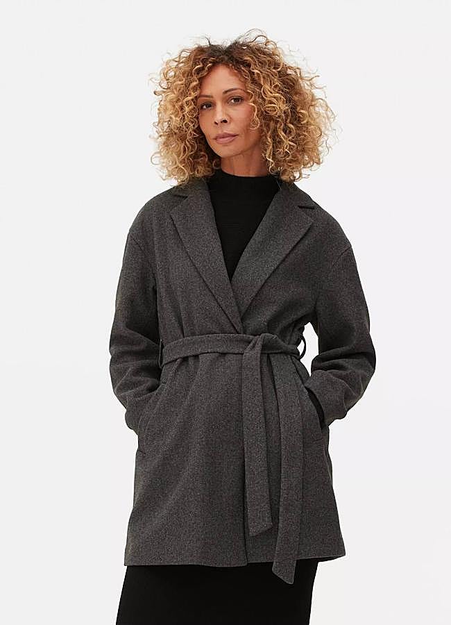 Imagen - Abrigo con cinturón color gris