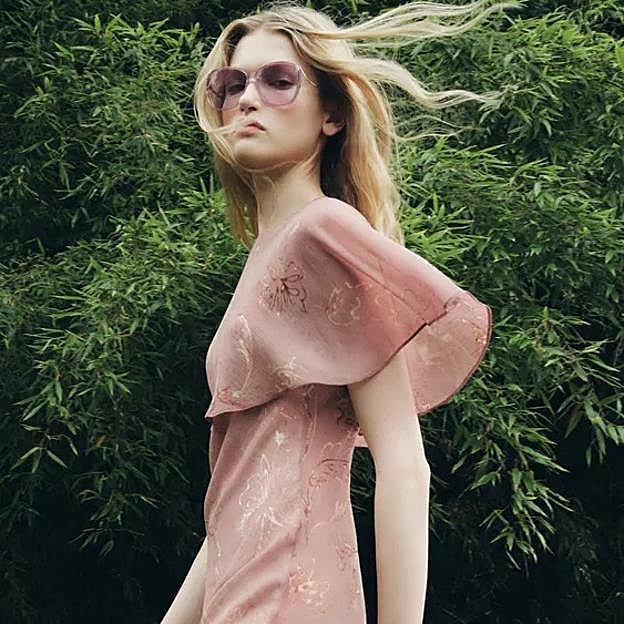 Hemos encontrado en Zara todos los vestidos boho que queremos llevar durante todo el entretiempo