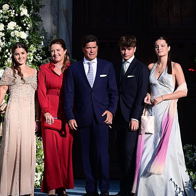 Alexia de Grecia, Carlos Morales y sus hijos.