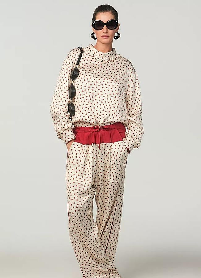 Imagen - Conjunto con estampado de fresas de Zara.