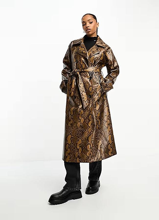 Imagen - Gabardina efecto piel con estampado de serpiente