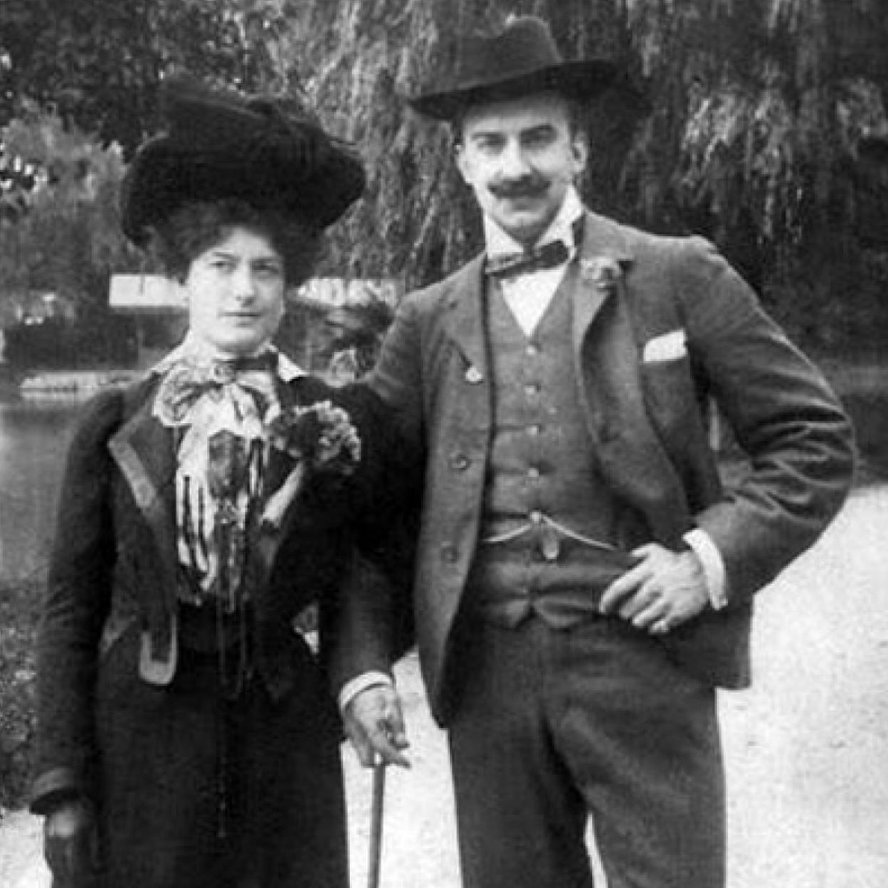 María Mesteyer, marquesa de Parabere, y su marido, Ramón Echagüe, en un viaje a París. 