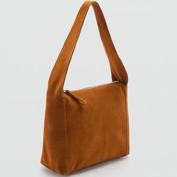 Imagen secundaria 1 - Los bolsos de ante de ba&sh, Mango y Cortefiel.