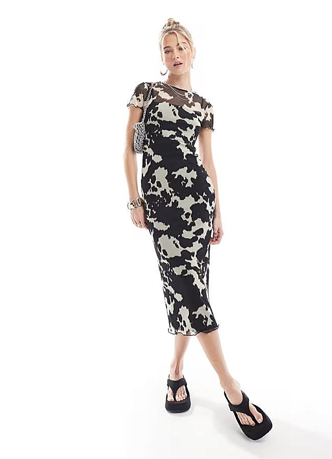 Imagen - Vestido con estampado de vaca de Asos, 19,99 euros.