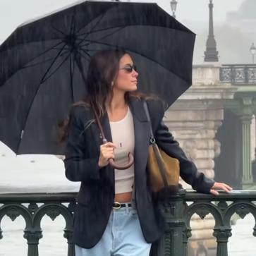 Imagen secundaria 1 - Juana Acosta, María Pombo y Manuela Velasco.