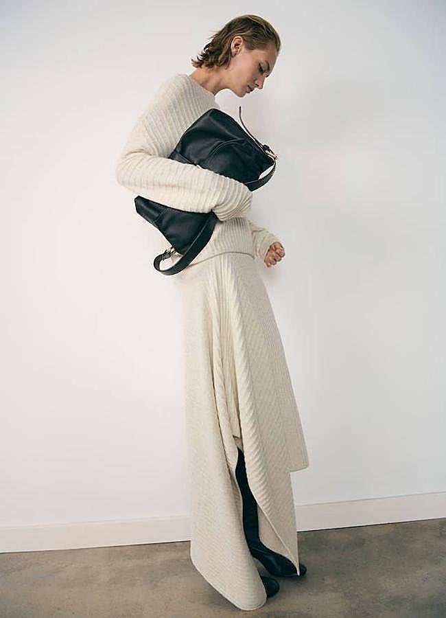 Imagen - Falda midi de punto asimétrica