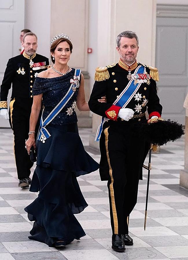Imagen - Mary de Dinamarca con un vestido de gala modificado. /@detdanskekongehus