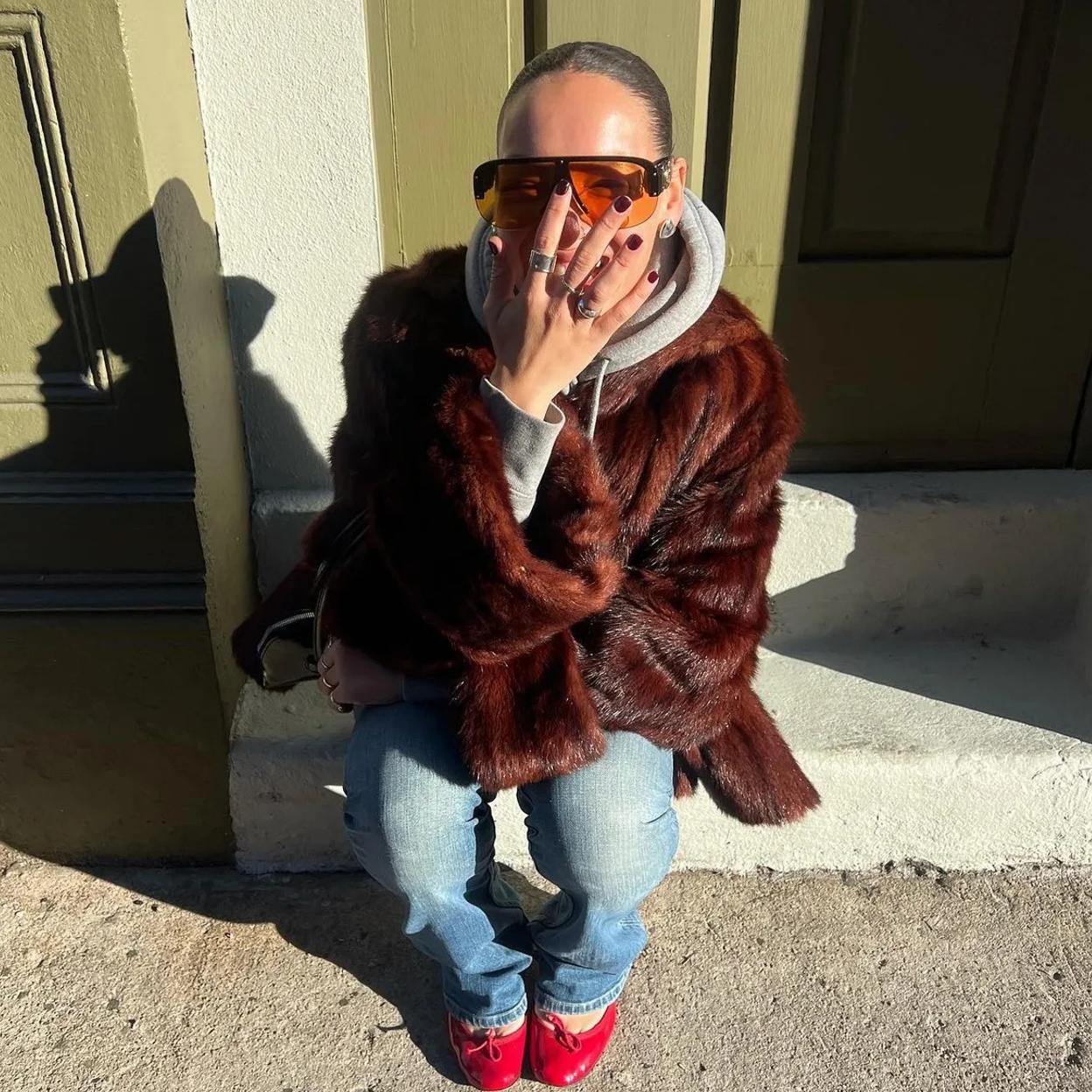 Los abrigos de pelo vuelven a estar de moda.