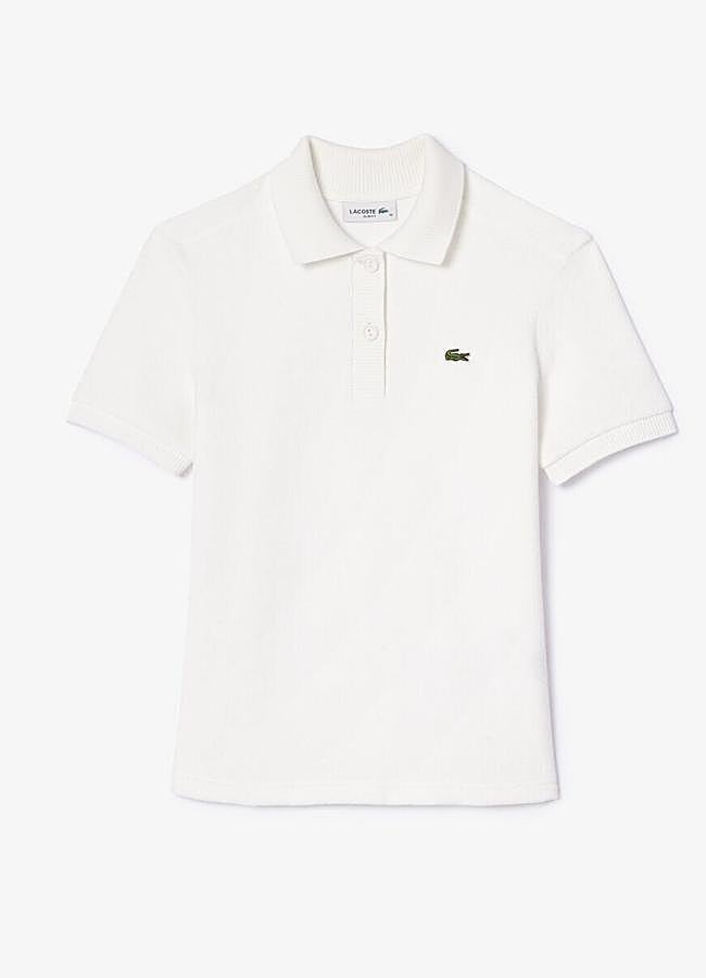 Imagen - Polo de mujer slim fit en punto de rizo de manga corta de Lacoste (150€ en El Corte Inglés)