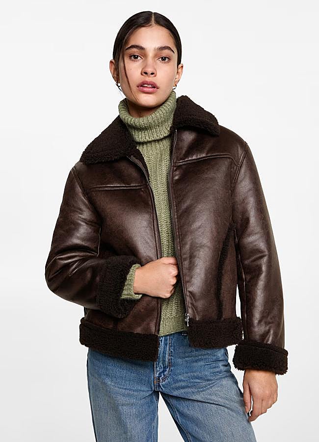 Imagen - Chaqueta estilo aviador con borreguito de Mango Teen (49,99 euros).