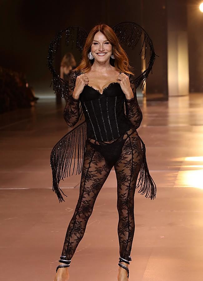 Imagen - Carla Bruni en el desfile de Victoria's Secret. Foto: Gtres.