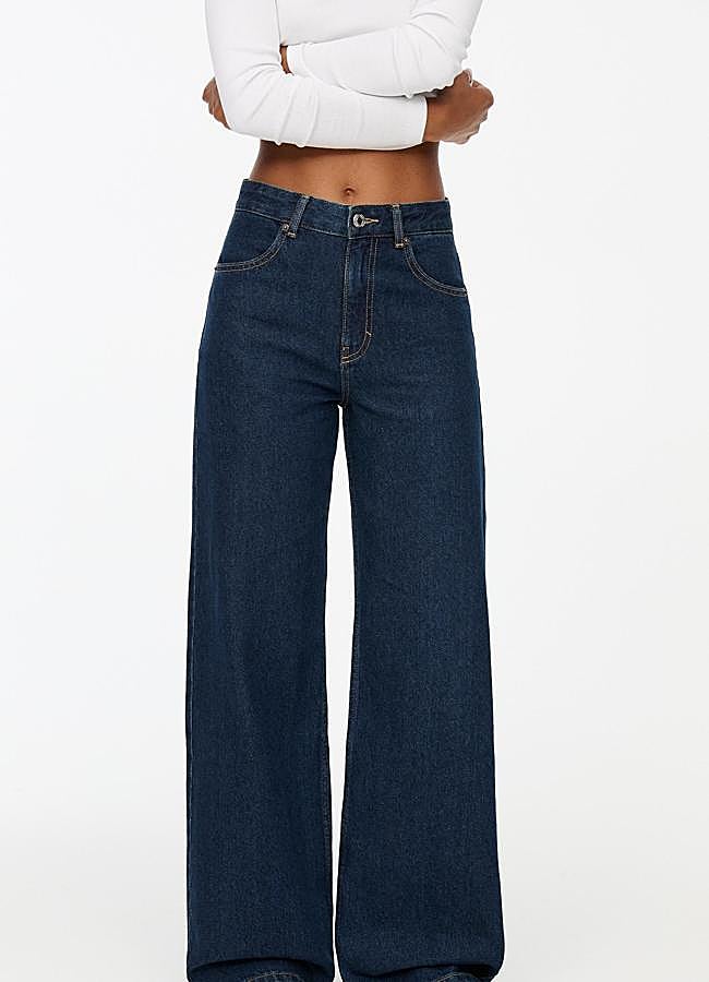 Imagen - Pantalón vaquero wide leg de Pull&Bear, 27,99 euros.