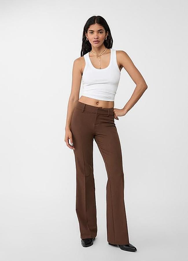 Imagen - Pantalones de traje flare en marrón chocolate
