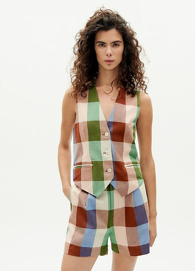 Imagen - Pantalones cortos coloridos de Thinking Mu, en Wow Concept, 79,90 euros.