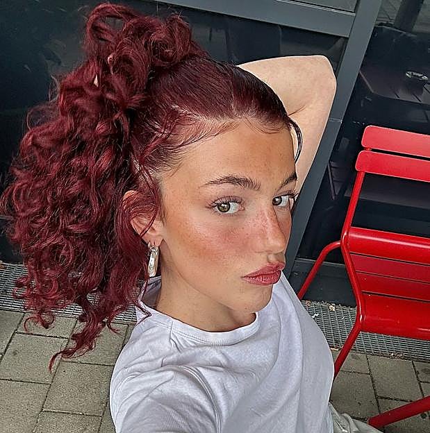 Tengo el pelo rizado y estas son las mejores cremas anti frizz que he probado: dejan el rizo perfecto y son low cost