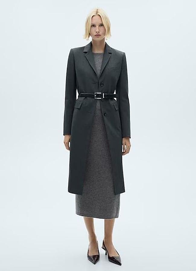 Imagen - Total look gris con vestido de punto y abrigo