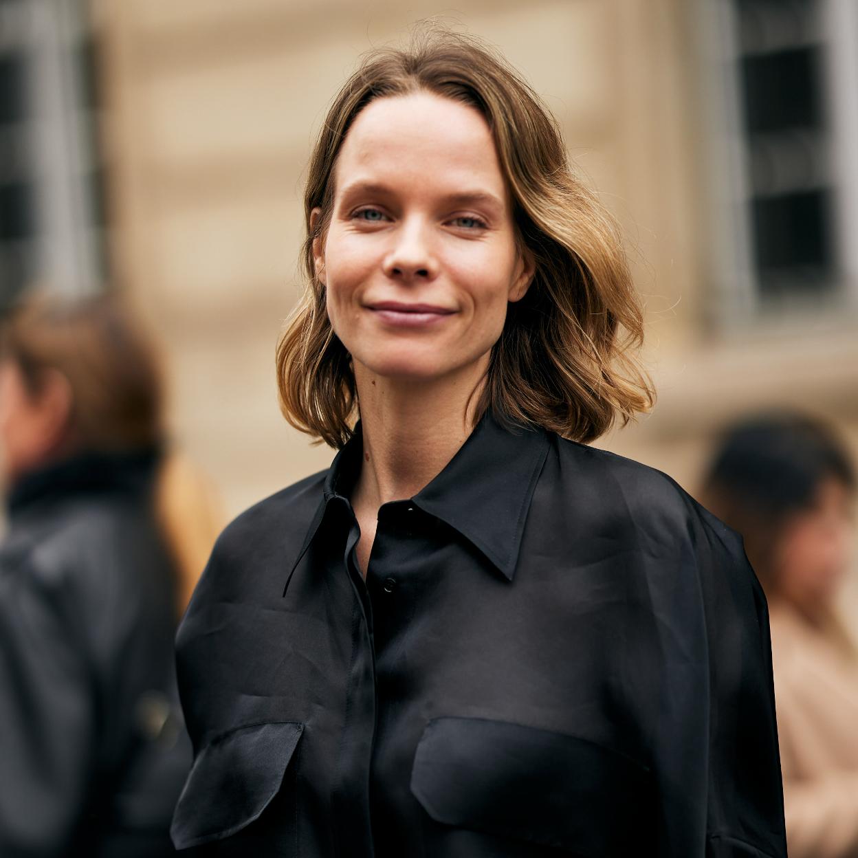 Influencer con pelo fino.